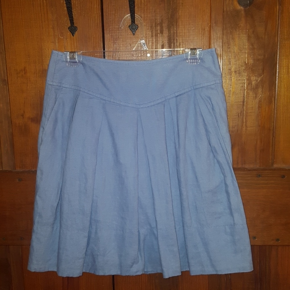 Linen Banana Republic skirt with POCKETS